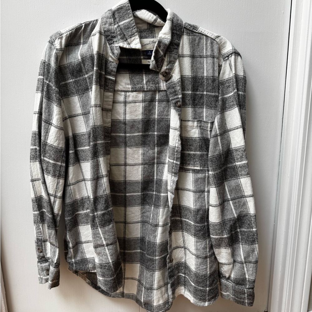 Universal Thread Black and White Plaid Shirt